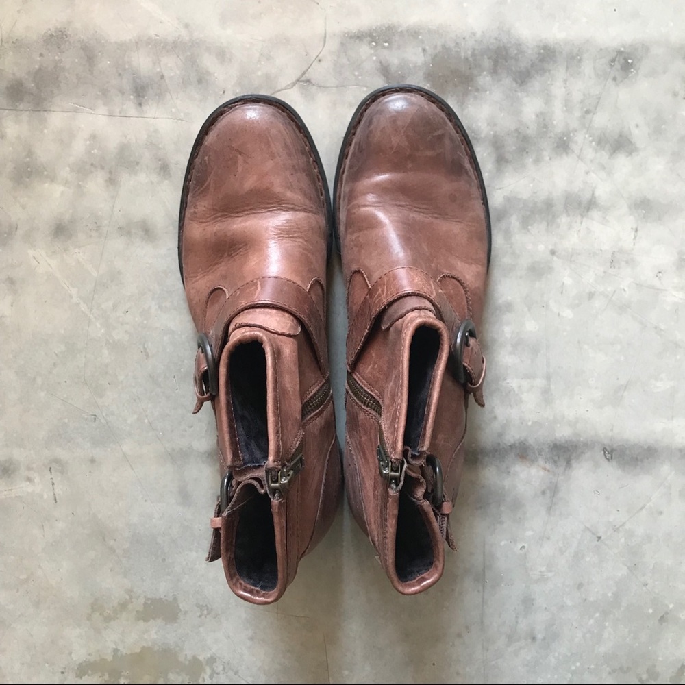 Born Regis Leather Bootie - Brown